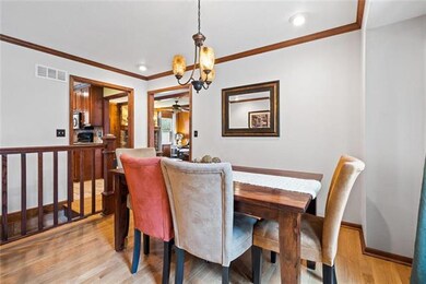 5421 Melrose Ln, Shawnee, KS 66203 - photo 6