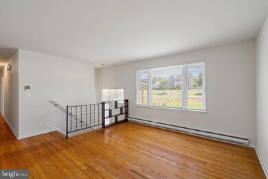 7704 Signal Hill Rd, Manassas, VA 20111 - photo 4