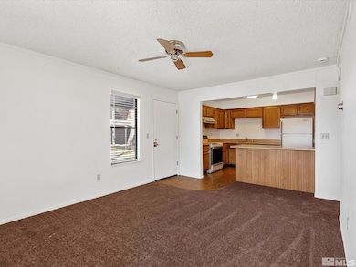 1465 E Peckham Ln unit 55, Reno, NV 89502 - photo 6