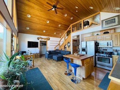 105 Cove St unit 4B, Craig, AK 99921 - photo 6