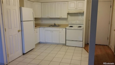 Club Valencia unit 240, Denver, CO 80231 - photo 6