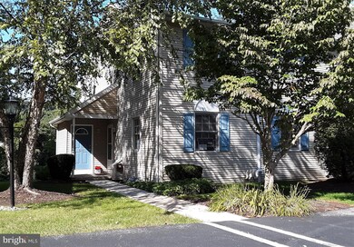 509 Maplewood Ave, Mohnton, PA 19540 - photo 2