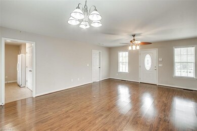 520 Sunrise Ave, Asheboro, NC 27203 - photo 4