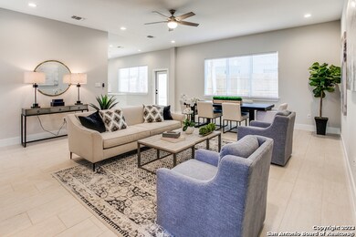 1618 W Lawndale Dr unit 18, San Antonio, TX 78209 - photo 6