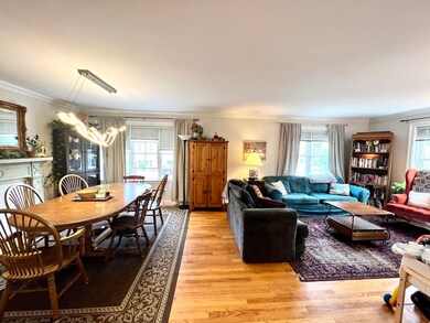 18 Gilkey Ct, Watertown, MA 02472 - photo 4