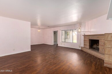 Living Room/Dining Room