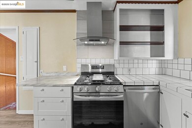 18592 Madison Ave, Castro Valley, CA 94546 - photo 7