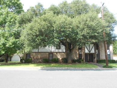 107 Frederick Rd, Fredericksburg, TX 78624 - photo 7