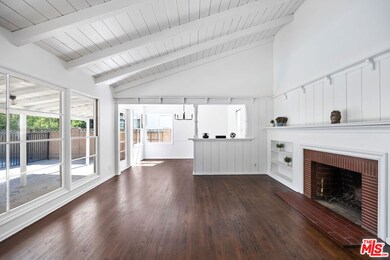 15519 Huston St, Encino, CA 91436 - photo 7