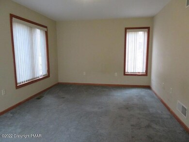 151 Willow Dr, Hawley, PA 18428 - photo 5