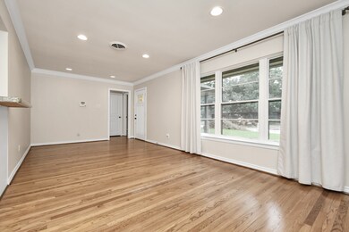 2314 Lamonte Ln, Houston, TX 77018 - photo 6