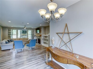Open and ultra sunny floor plan to lift your spiri
