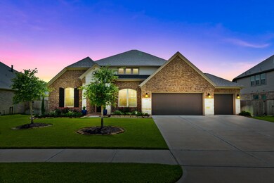 Welcome Home to 1534 Evergreen Bay Ln!