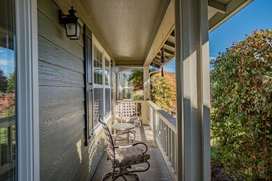 906 NW Regent Dr, Grants Pass, OR 97526 - photo 5