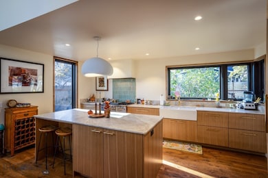 209 1/2 S D St, Livingston, MT 59047 - photo 5