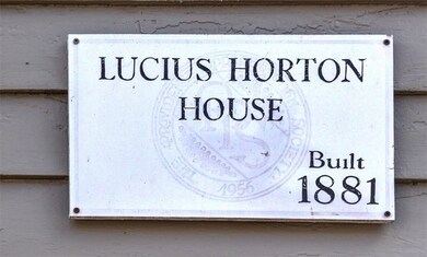 49 Thayer St, Providence, RI 02906 - photo 3