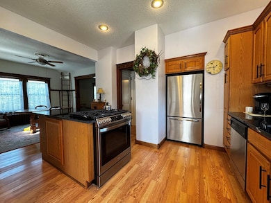 1314 Des Moines St, Webster City, IA 50595 - photo 7