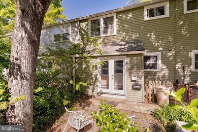 71 C Ridge Rd, Greenbelt, MD 20770 - photo 2