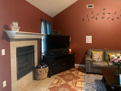 410 Hunter Allen Dr, Bethel Heights, AR 72764 - photo 7