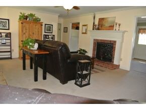 GRACIOUS LIVING ROOM WITH FP