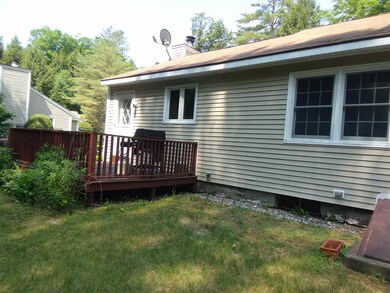 204 Pine Knoll unit 2, Arlington, VT 05250 - photo 4