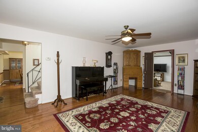 12001 Tempo Ln, Bowie, MD 20715 - photo 4