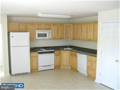 126 Carre Ave unit B, Essington, PA 19029 - photo 3