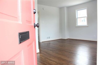 3945 Stokes Dr, Baltimore, MD 21229 - photo 4