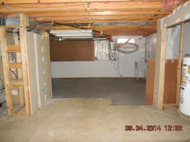 505 Old Forge Dr, Bath, PA 18014 - photo 6