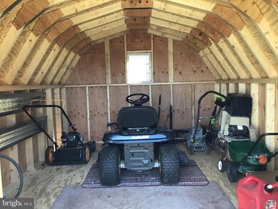 338 W High St, Womelsdorf, PA 19567 - photo 5