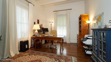 Bedroom_2-Office01