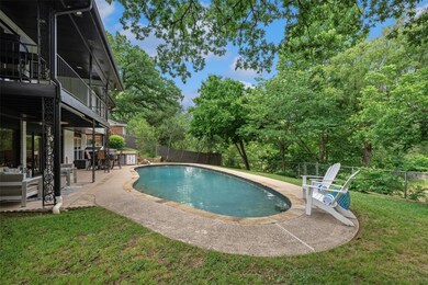 913 Edgecliff Dr, Bedford, TX 76022 - photo 2