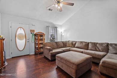 10571 pecan view dr-5