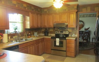 638 NW Clubview Cir, Lake City, FL 32055 - photo 4