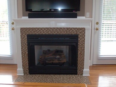 Gas Log Fireplace (Tile Surround)