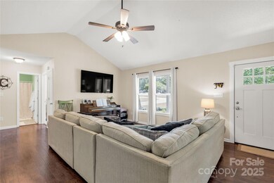 428 Westmoreland Dr, Clover, SC 29710 - photo 3