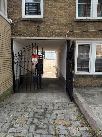 3015 Paulding Ave, Bronx, NY 10469 - photo 3