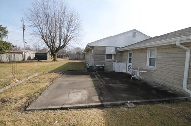 2770 18th St, Columbus, IN 47201 - photo 4