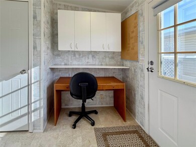 250 S Port Royal Ln, Apollo Beach, FL 33572 - photo 7