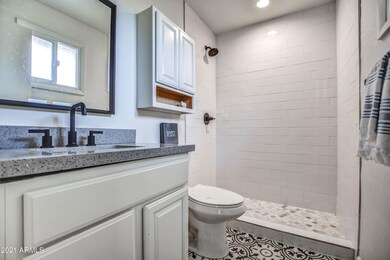 MASTER BATH 1