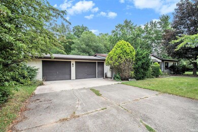 1123 Harrison St, Walkerton, IN 46574 - photo 4