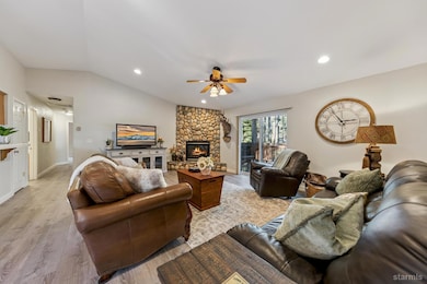 1567 Ojibwa St, South Lake Tahoe, CA 96150 - photo 2