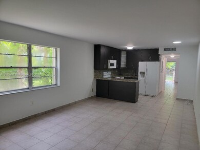 4011 N Meridian Ave unit 19, Miami Beach, FL 33140 - photo 2