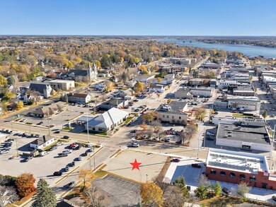 368 Jefferson St, Sturgeon Bay, WI 54235 - photo 7