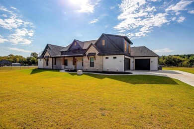 460 Younger Ranch Rd, Azle, TX 76020 - photo 4