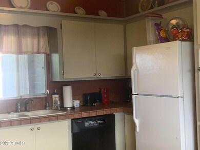 5713 E Marlin Place, Mesa, AZ 85215 - photo 6