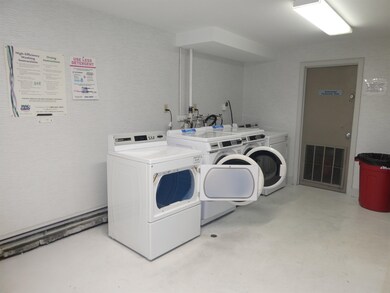 92 E Broadway unit 13, Derry, NH 03038 - photo 4