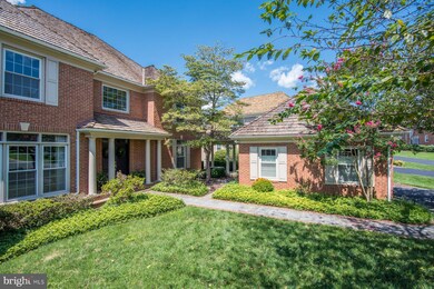 9114 Willow Gate Ln, Bethesda, MD 20817 - photo 3