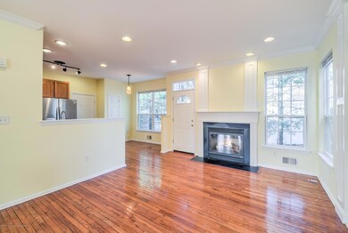 007_FAMILY ROOM