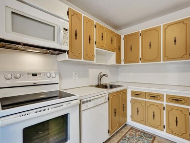 2901 S Palm Aire Dr unit 507, Pompano Beach, FL 33069 - photo 3